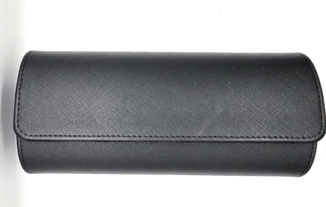 Étui cylindrique de voyage pour trois montres en cuir noir