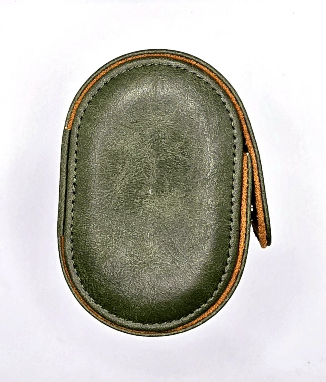 Étui cylindrique de voyage pour quatre montres en cuir vert