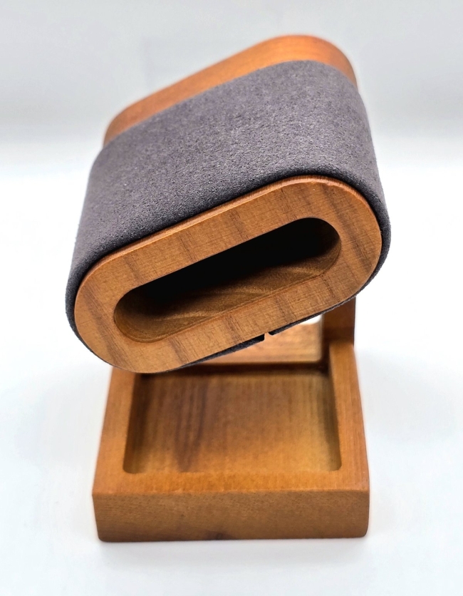 Support de rangement et d’exposition pour montre avec vide-poche