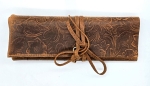Marmotte en cuir gaufré à motifs floraux