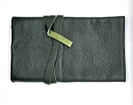 Grande marmotte en cuir vert texturé